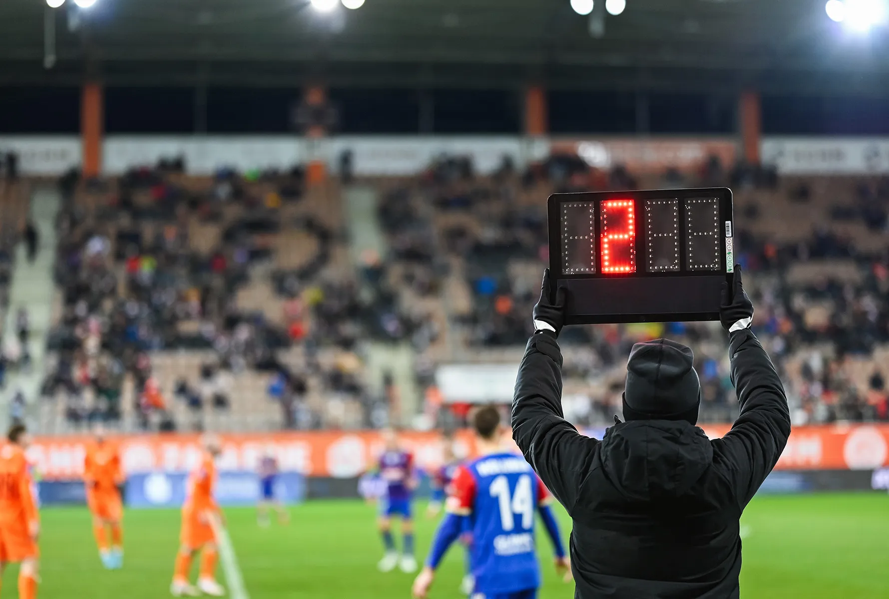 中学校 サッカー 何分？