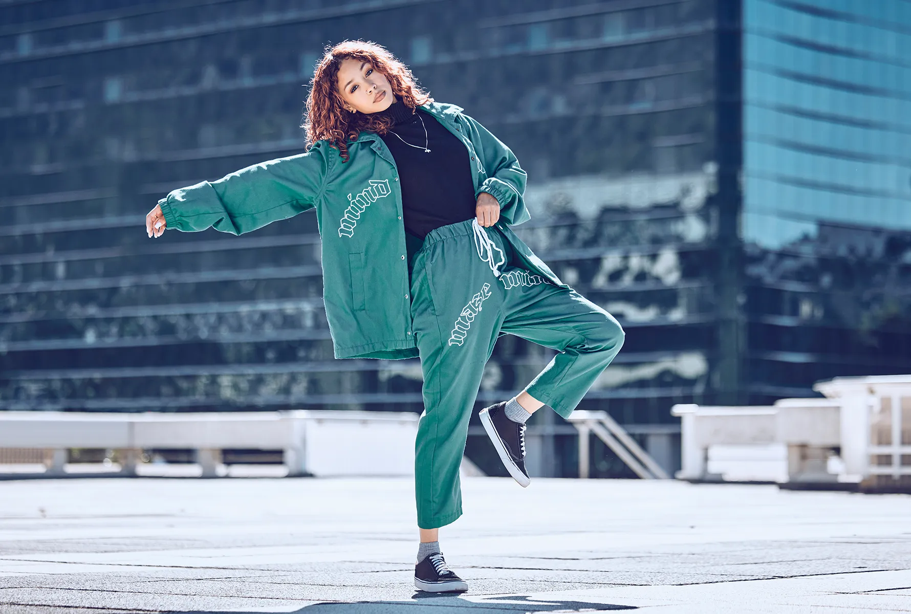 【ダンス】初心者はまず何から始めるべき?6つのステップをご紹介! - スポスルマガジン|様々なスポーツ情報を配信